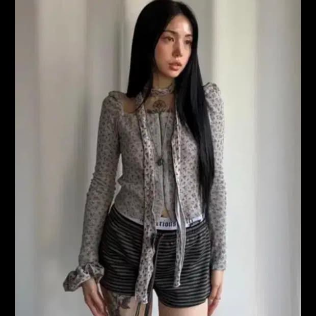 (스카프포함)미스테리어스호텔 플라워퍼프가디건