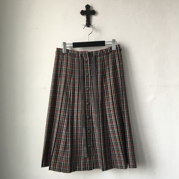 Tied button point check pattern skirt