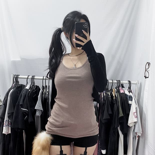 오네갸루 큐빅 홀터넥 슬리브리스 나시 