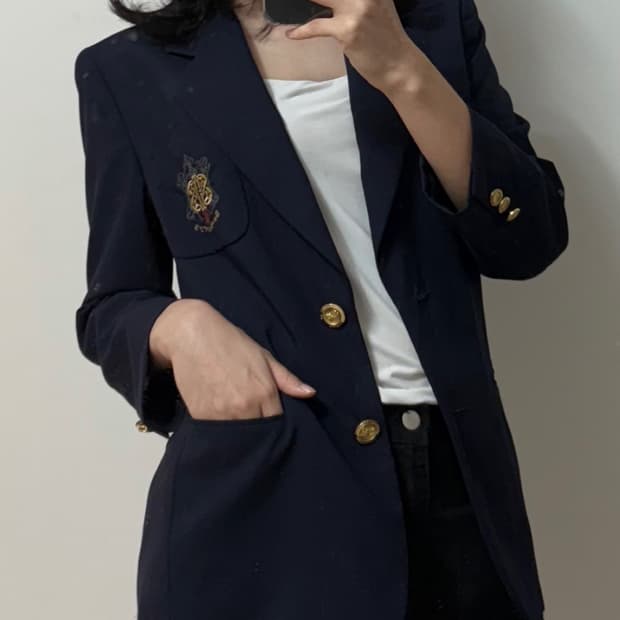 버버리스 금장 단추 블레이저