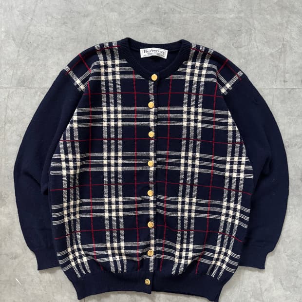 Burberry 버버리 네이비 노바체크 금장 가디건