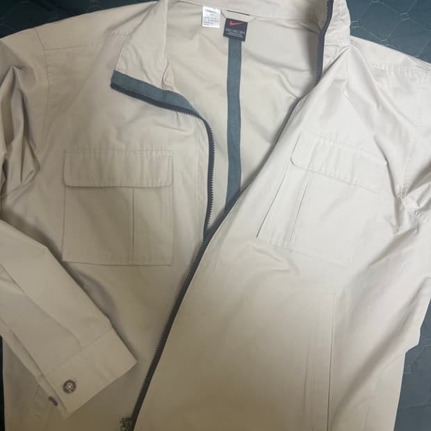 나이키 자켓 판매합니다