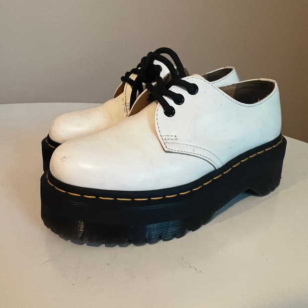 닥터마틴 1461 쿼드 스무스 레더 플랫폼 화이트 