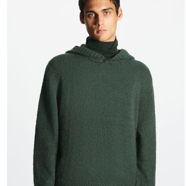 cos 부클레 니트 후드 딥그린 팝니다