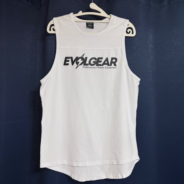 EVOLGEAR 민소매 나시 흰색
