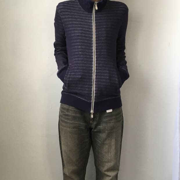 Stripe pattern high neck zip up