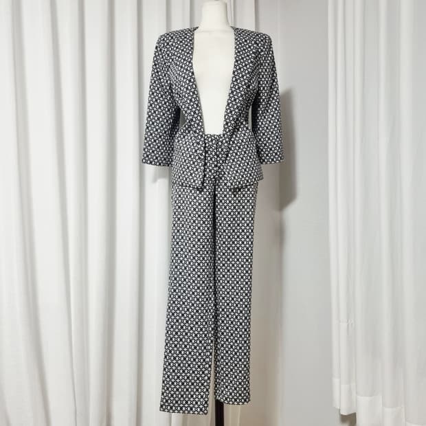 ISABEL 자카드 모노패턴 셋업 자켓 팬츠 (자켓66/팬츠29인치) 