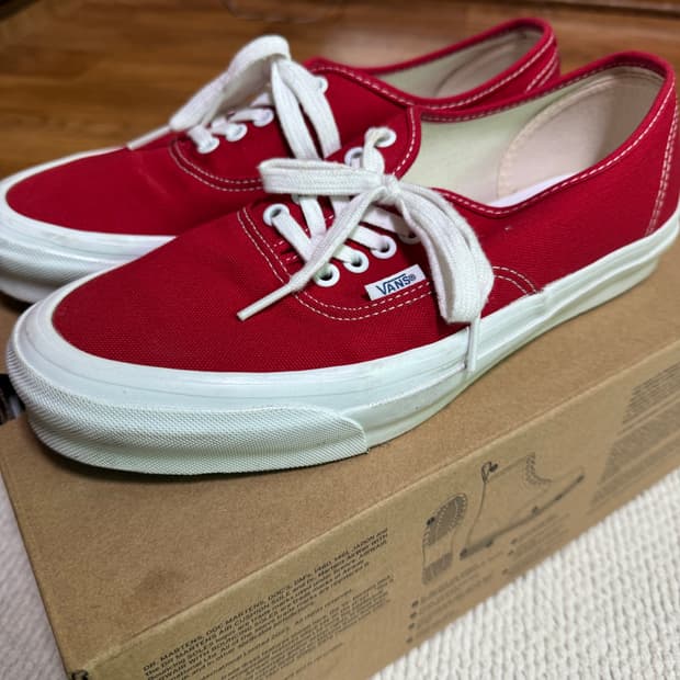 [285] 반스 어센틱 볼트 레드