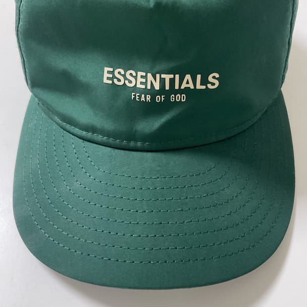 에센셜 x 뉴에라 레트로 볼캡 다크그린 새제품