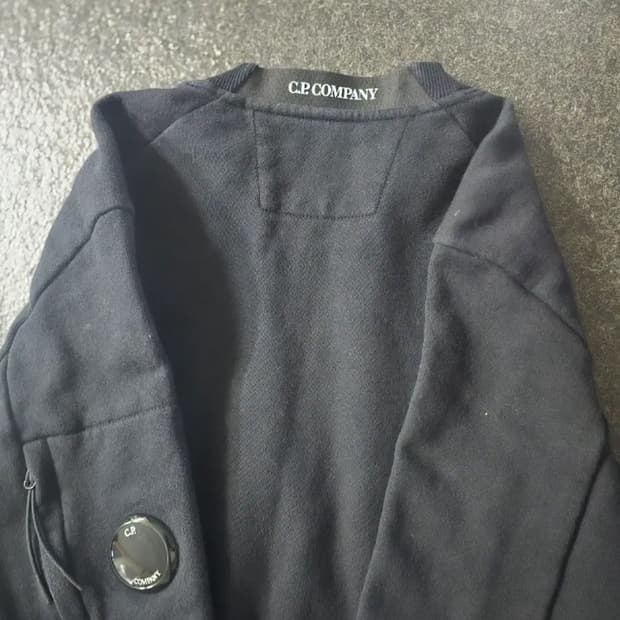 cp 컴퍼니 맨투맨 블랙 xs