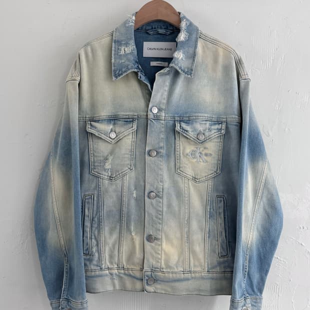 Calvin Klein 캘빈클라인 연청 데님 자켓