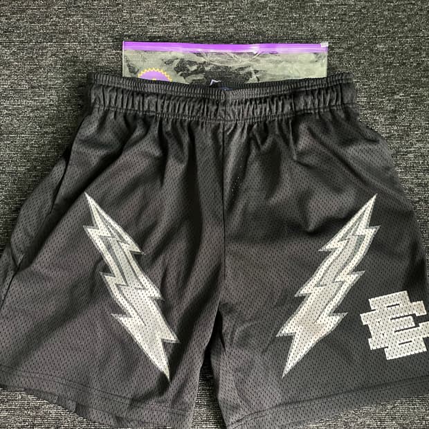 에릭 엠마누엘 일렉트릭 쇼츠