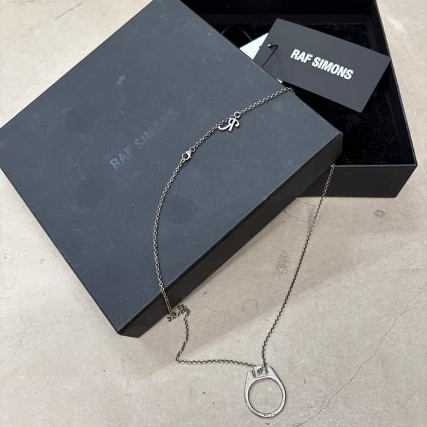 Raf simons 캔탭 넥크리스 os silver