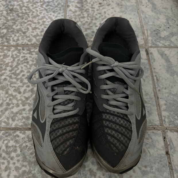 미즈노 웨이브 라이트닝 Z3