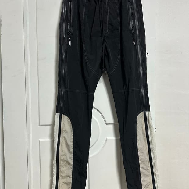 파아카이브 나일론 트랙 팬츠