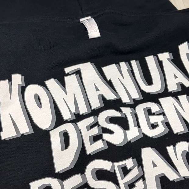 노메뉴얼 DOODLE LOGO HOODIE - BLACK