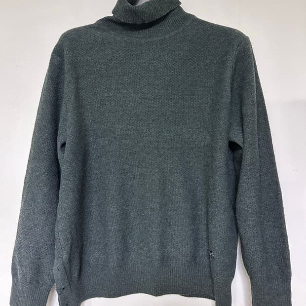 크래뮤 남성 터틀넥 니트