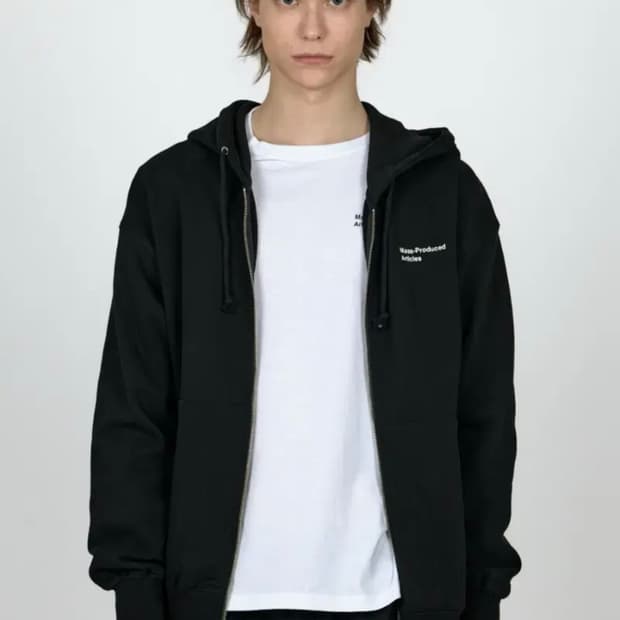 플라스틱 프로덕트 후드집업 s 구합니다