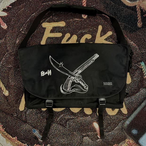 스투시 x 네이버후드 콜라보 메신져백