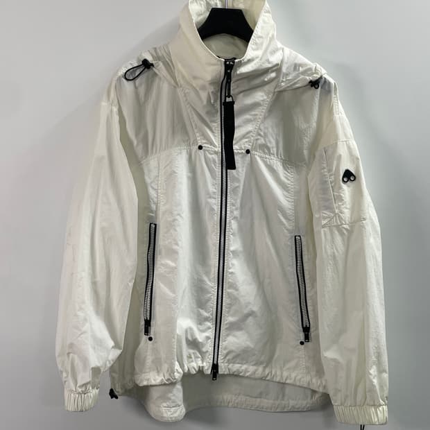 무스너클 화이트 투웨이 바람막이 자켓 (on.298)