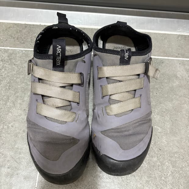 아크테릭스 arakys approach shoe