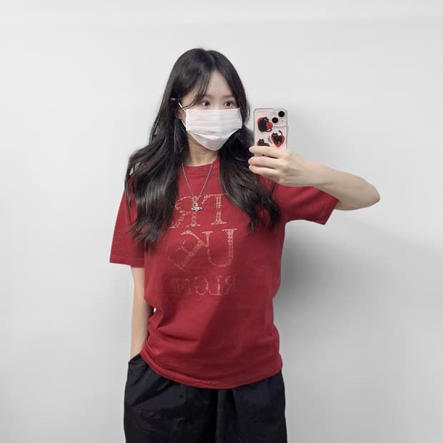 트루릴리전 큐빅 로고 반팔티 버건디