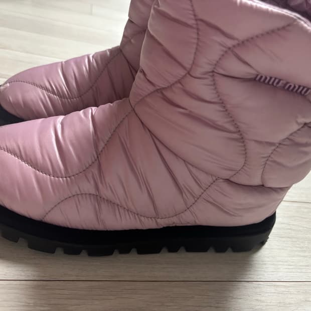 미우미우 패딩 부츠 사이즈 38