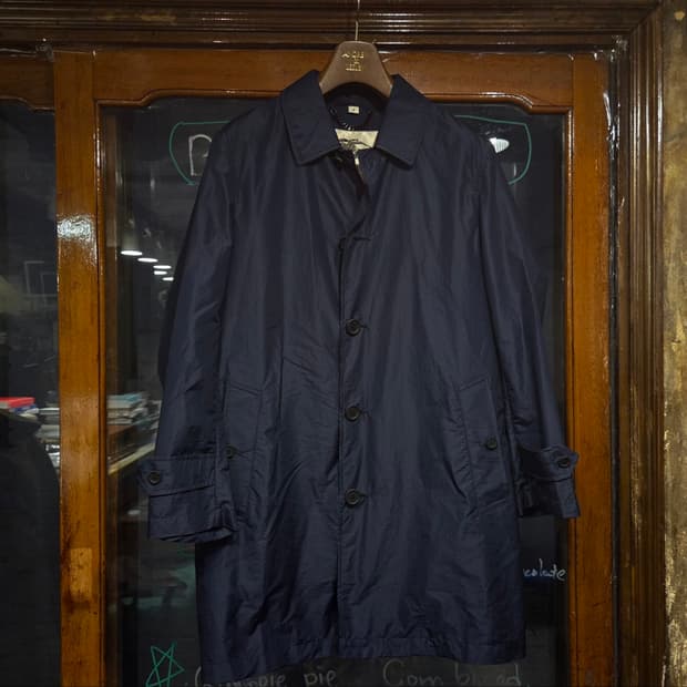 버버리 레인코트