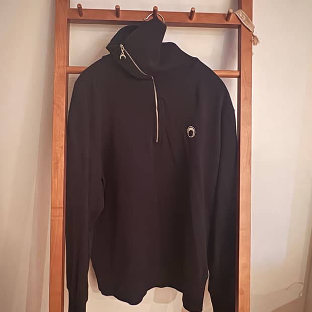 Marine serre 반집업