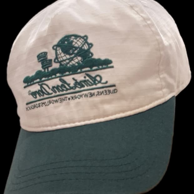 Aime Leon Dore 흰/초 모자