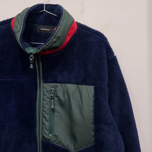 모노폴리 체스트포켓 배색 모헤어 플리스