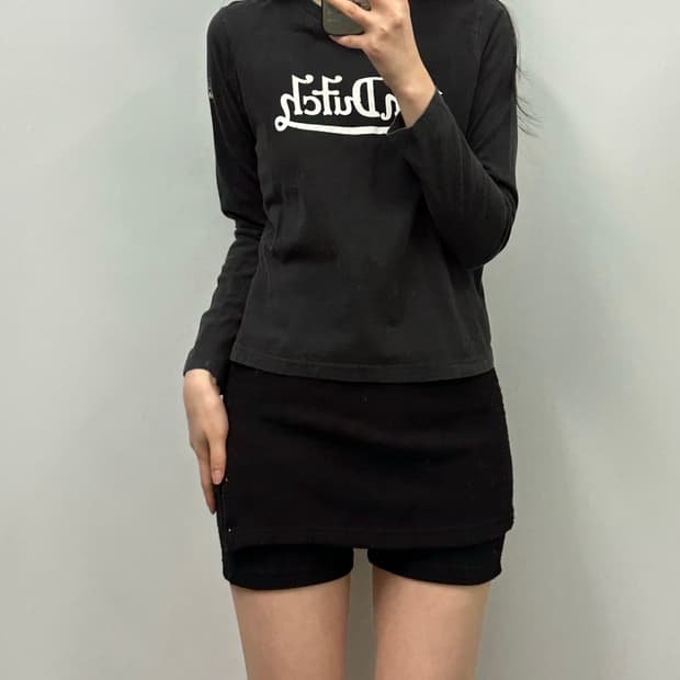 본더치 y2k 와투케 블랙 롱슬리브 긴팔티