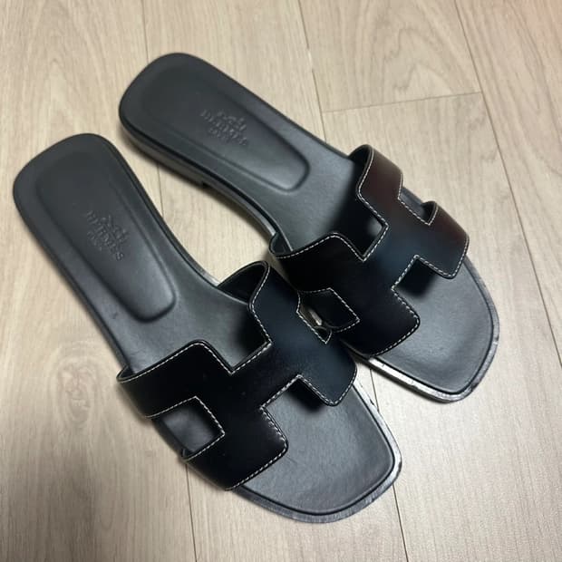 에르메스 오란 슬리퍼 블랙 36.5