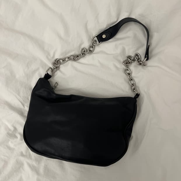 레더 체인 숄더백