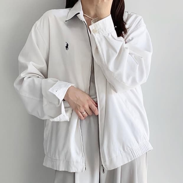 폴로 스윙자켓 화이트컬러