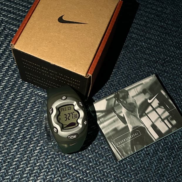 나이키 ACG 타이푼 시계 (Nike ACG Typhoon Watch)