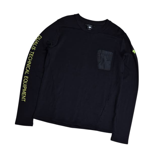 데상트 울 긴팔티