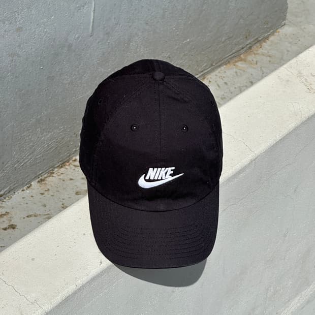 [F] 나이키 로고 블랙 푸츄라 볼캡 모자