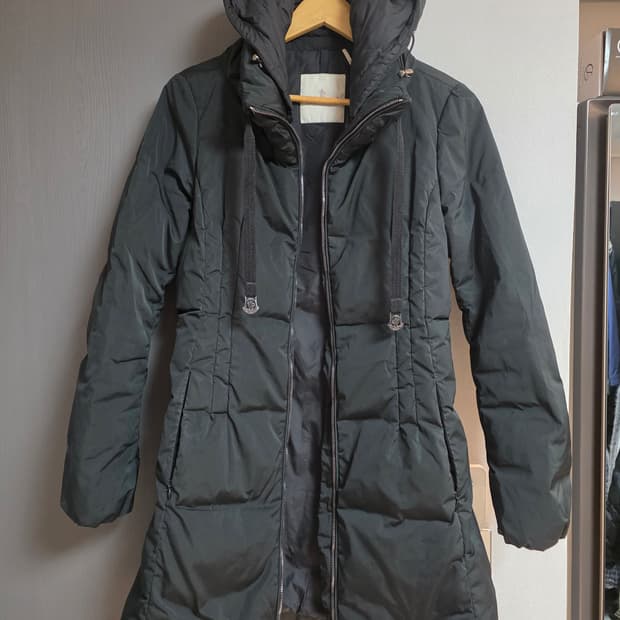 몽클레어 여성 롱패딩 사이즈1. M사이즈 44~55