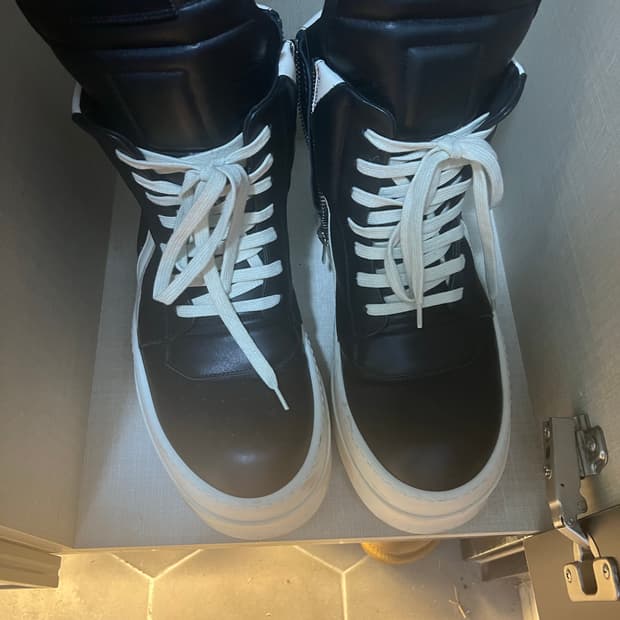 릭오웬스 지오바스켓메가범퍼 43 팝니다 