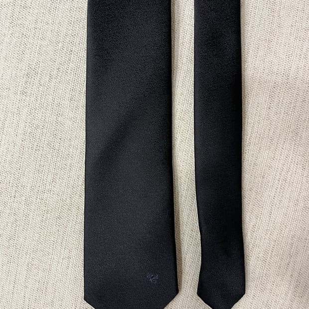 바찌 블랙 넥타이