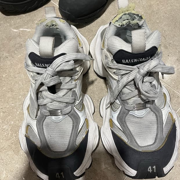 발렌시아가 카고 스니커즈 41사이즈