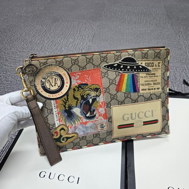 [특가][정품]구찌 쿠리에 클러치백