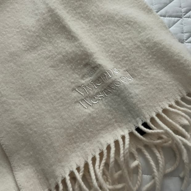 비비안웨스트우드 목도리