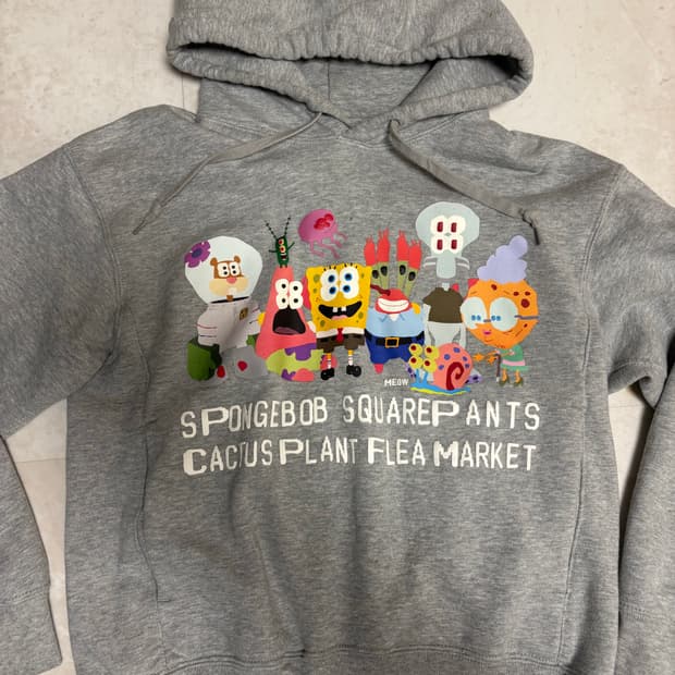 유니클로 스폰지밥 후드티xs 희귀매물