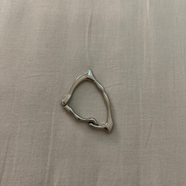 [OS] 해칭룸 수베니어 본 카라비너 실버