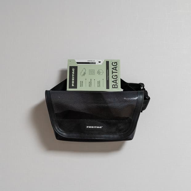 프라이탁 F40 제이미 블랙 전사 디지털프린트 크로스백