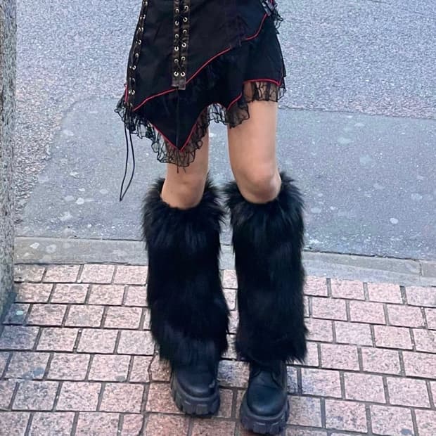 펑크 갸루 블랙 퍼 레그워머