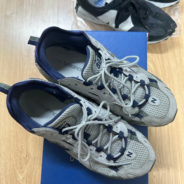뉴발란스 827 그레이/네이비 280