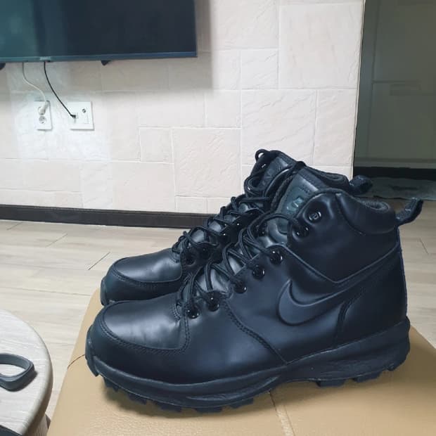 나이키 마노아 레더 블랙